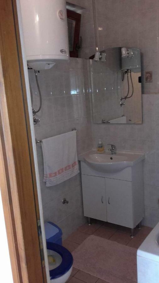 Apartman Larus Starigrad Exterior photo